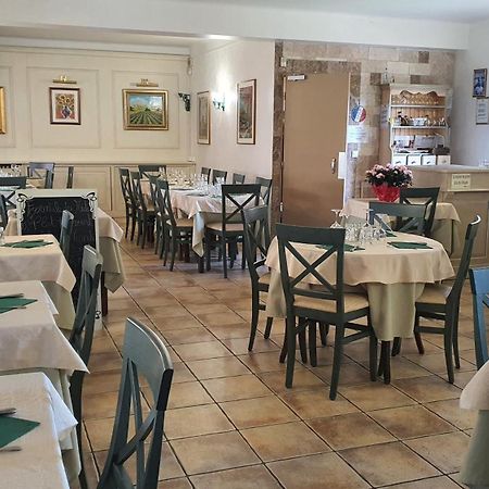 Auberge Les Aromes Grasse Kültér fotó