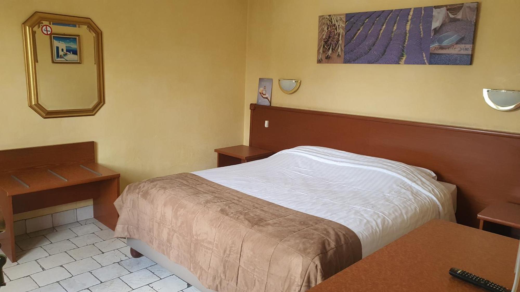 Auberge Les Aromes Grasse Kültér fotó