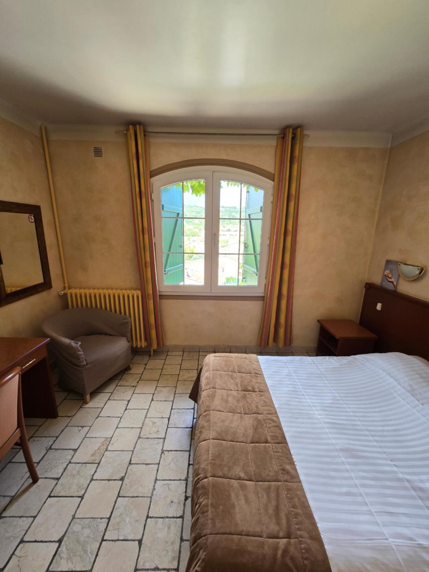 Auberge Les Aromes Grasse Kültér fotó