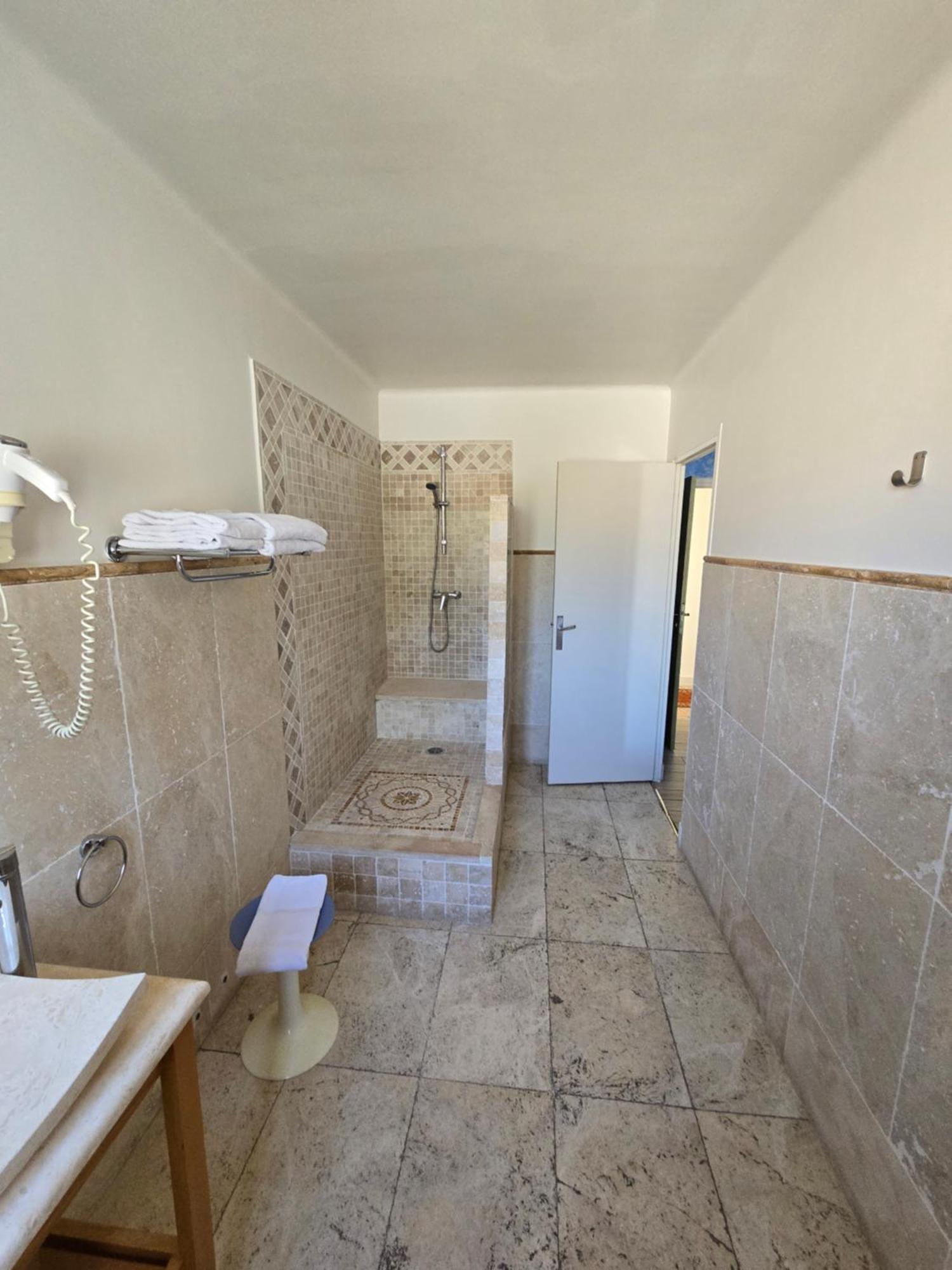 Auberge Les Aromes Grasse Kültér fotó